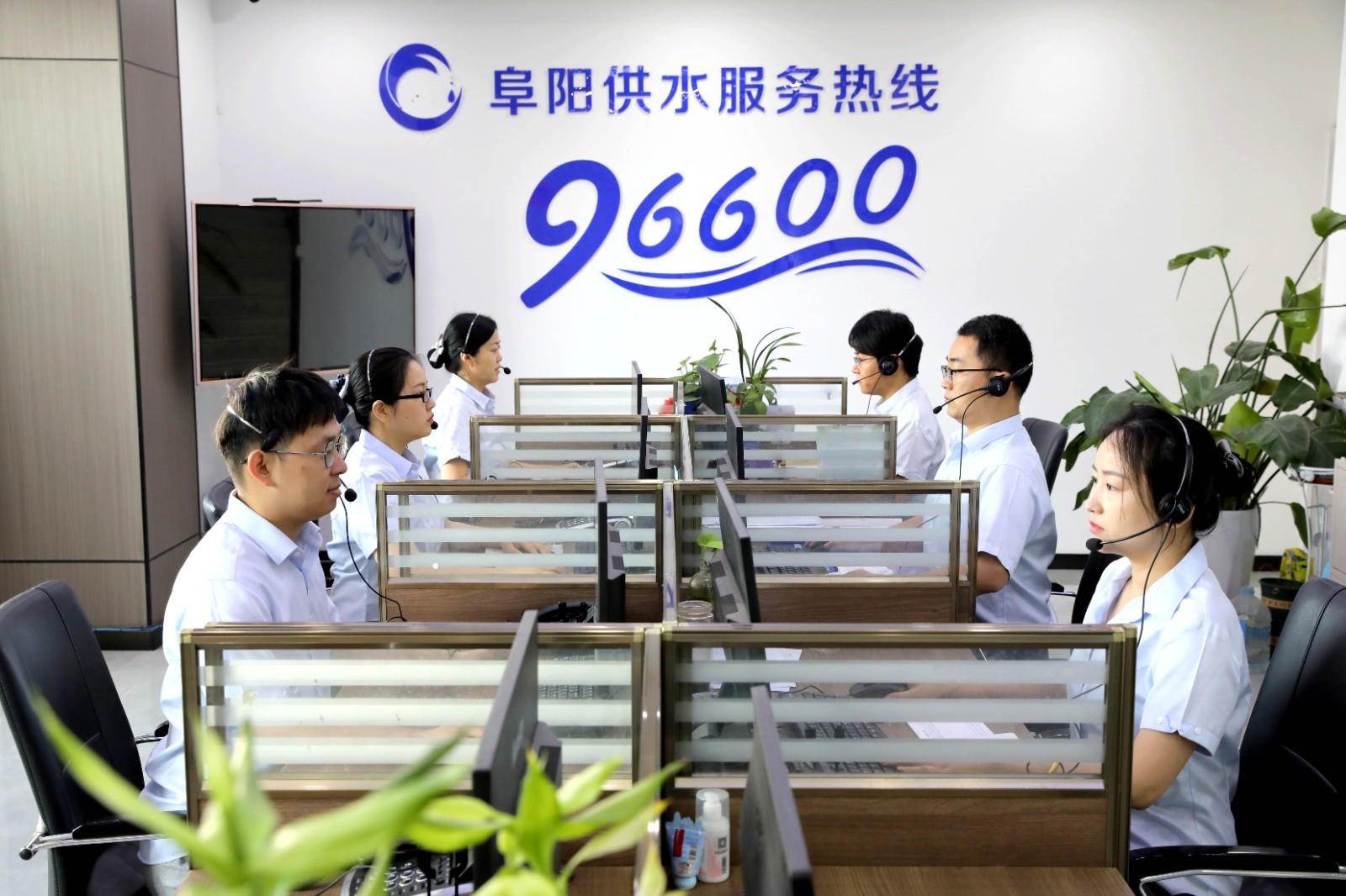圖六優(yōu)化便民服務(wù)，暢通訴求響應(yīng)渠道.JPG